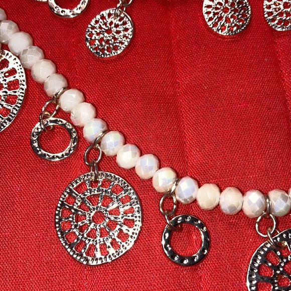 NWT 2-layer gt chains necklace with gt cutout circles sm & lg, glass beads $25 - Picture 3 of 5